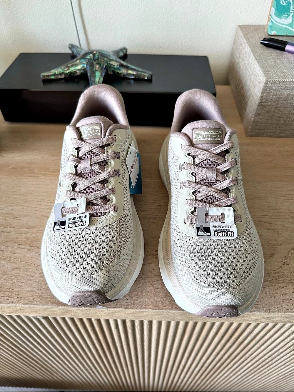 Skechers Performance Natural Sz 6 Swift Fit Goga Mat Women Stretch Sneakers